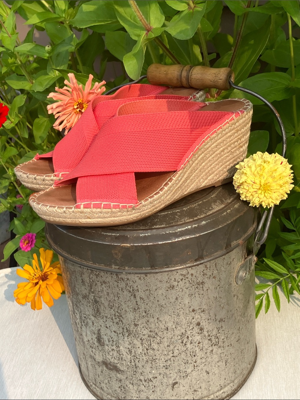 NWOT- Kenneth Cole Coral Pink Wedge Espadrilles